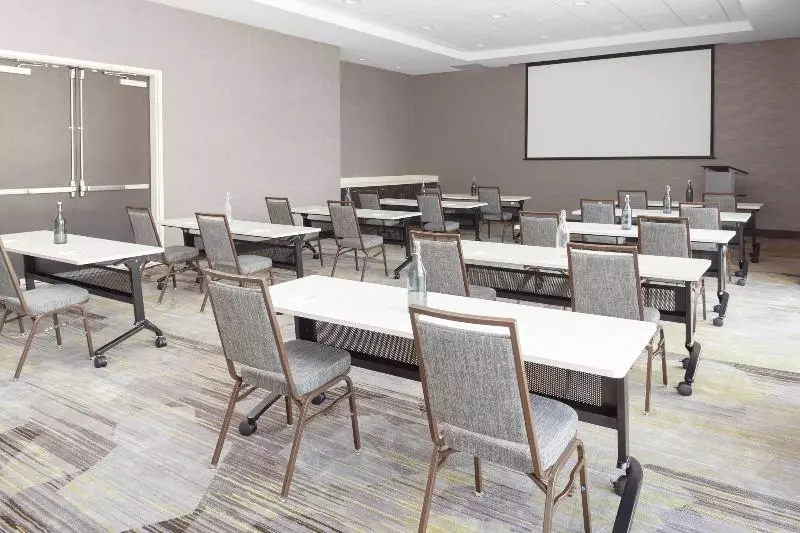 Hotelli Courtyard By Marriott Deland Historic Downtown