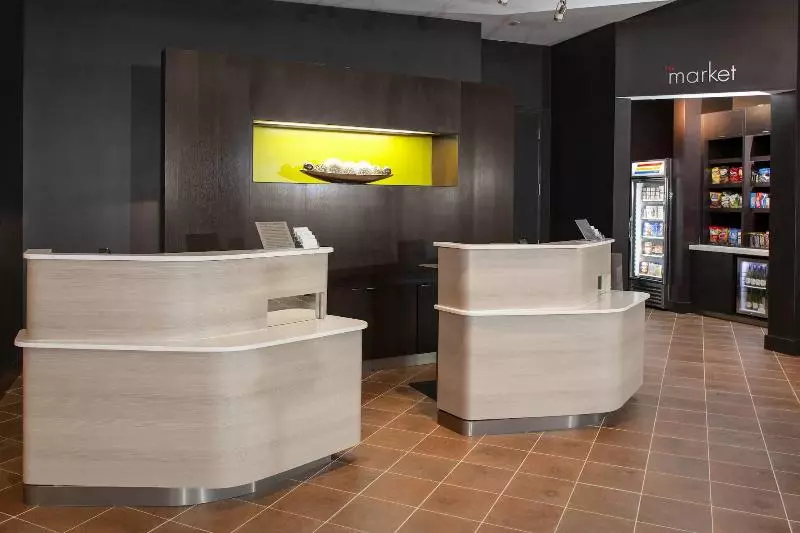 Hotelli Courtyard By Marriott Deland Historic Downtown