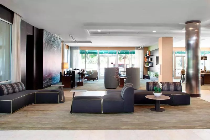 Hotelli Courtyard By Marriott Deland Historic Downtown