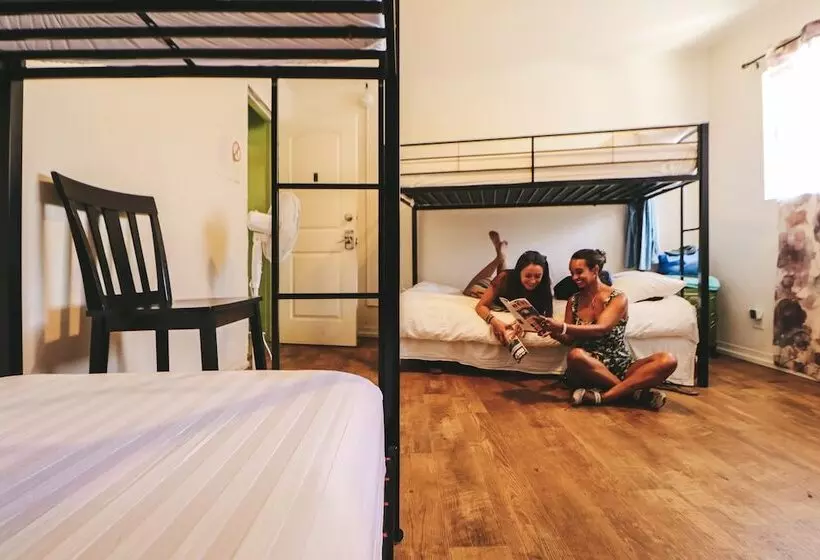 Central Maui Hostel