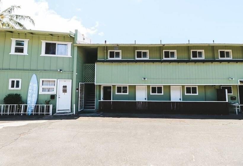 Central Maui Hostel