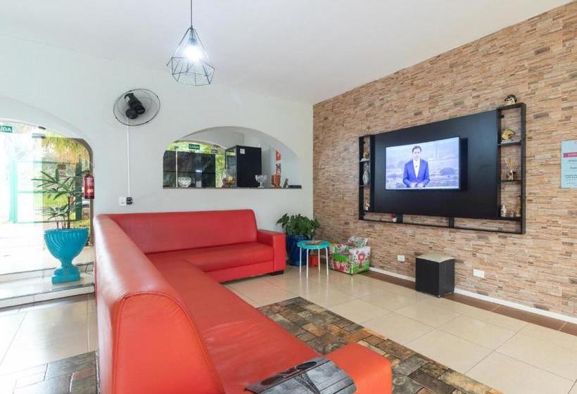 Hostel La Casa De Pedra