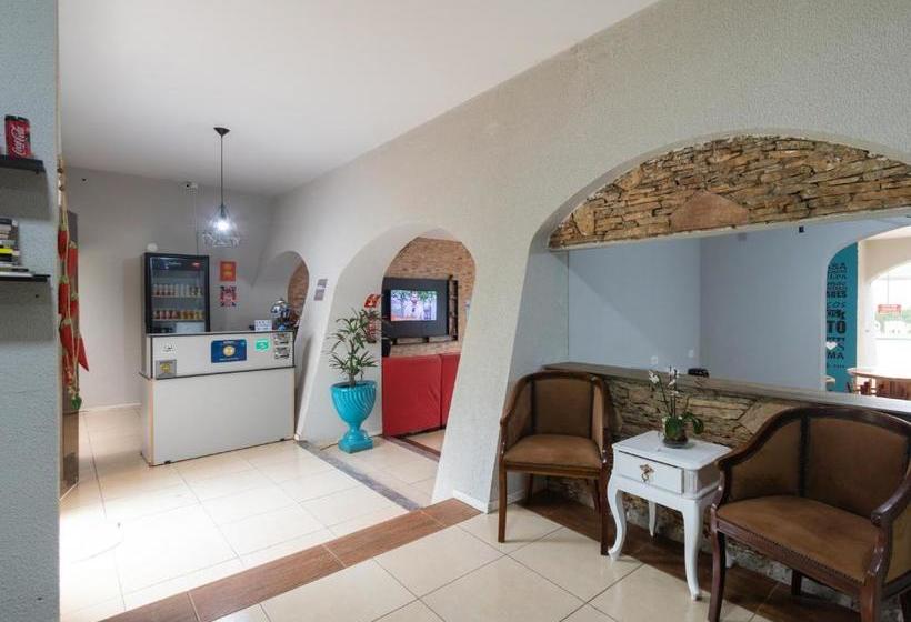 Hostel La Casa De Pedra