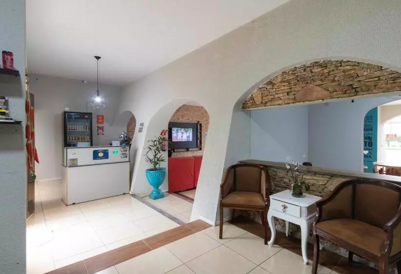 Hostel La Casa De Pedra