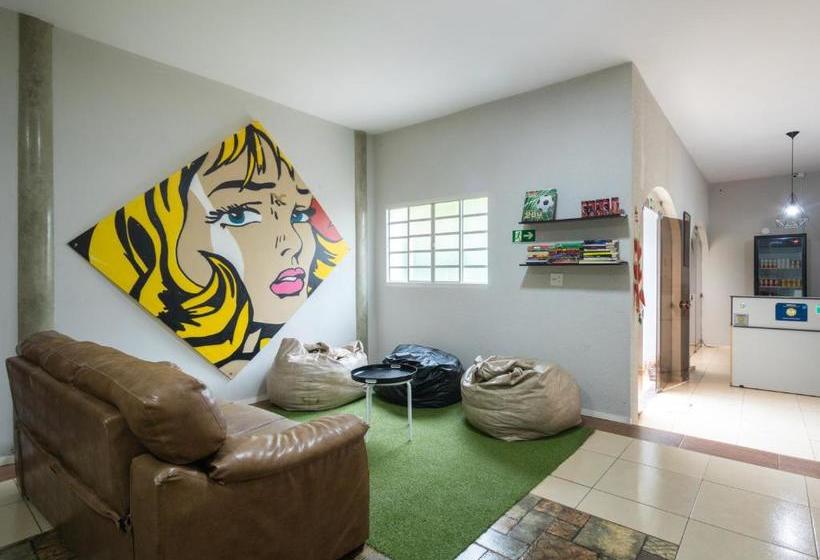 Hostel La Casa De Pedra