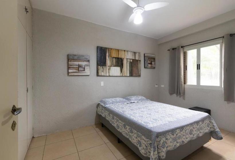 Hostel La Casa De Pedra