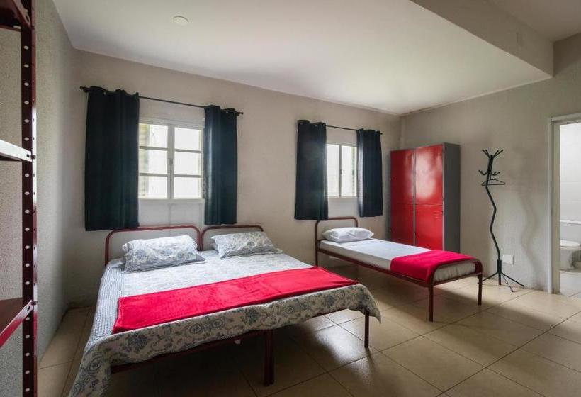 Hostel La Casa De Pedra