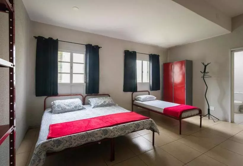 Hostel La Casa De Pedra