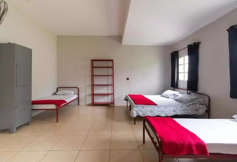 Hostel La Casa De Pedra