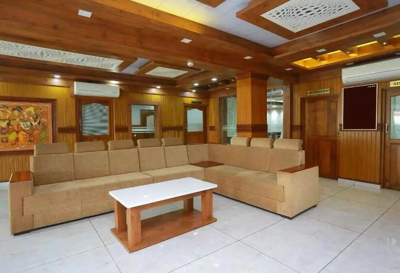 ホテル Capital O Kovilakam Residency