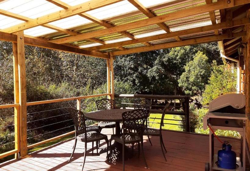 בית מלון כפרי Crane Cottage