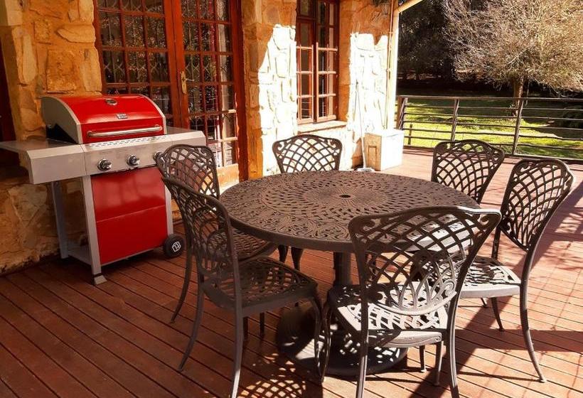 בית מלון כפרי Crane Cottage