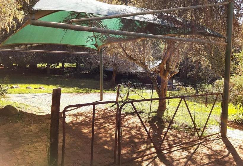 בית מלון כפרי Crane Cottage