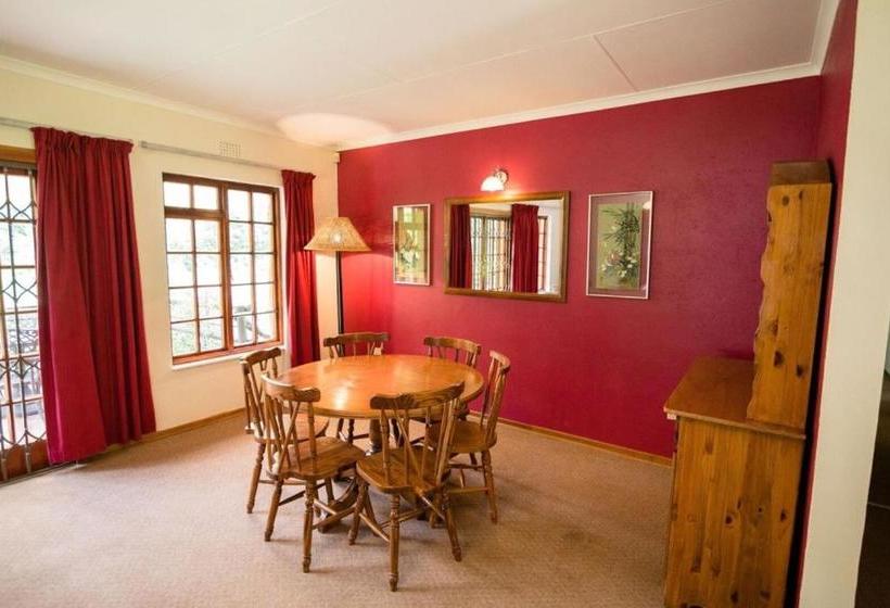 בית מלון כפרי Crane Cottage