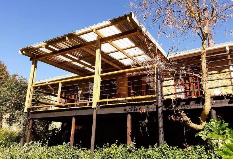 ホテル Crane Cottage