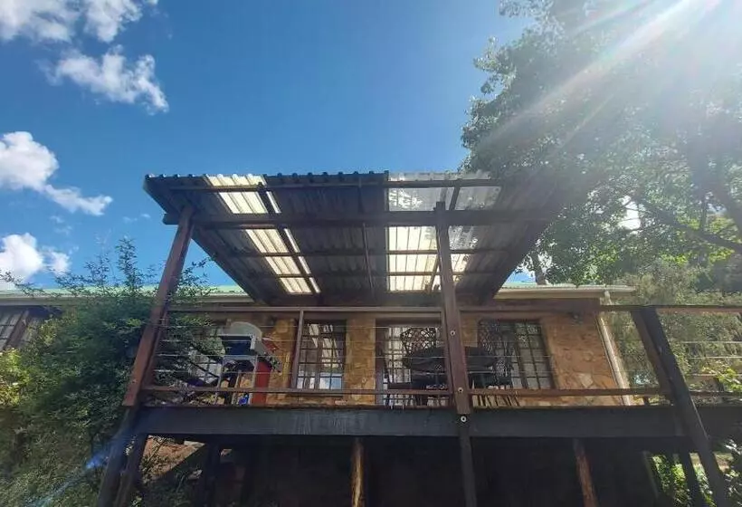 ホテル Crane Cottage