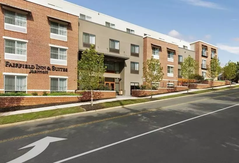 ホテル Fairfield Inn & Suites By Marriott Charlottesville Downtown/university Area