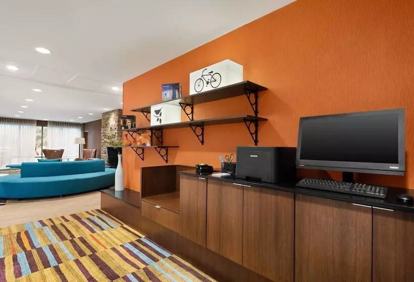ホテル Fairfield Inn & Suites By Marriott Charlottesville Downtown/university Area