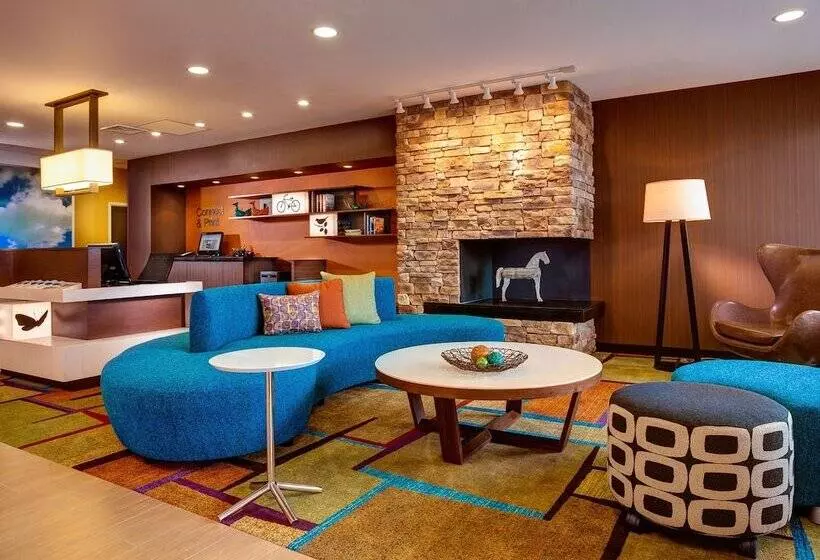 ホテル Fairfield Inn & Suites By Marriott Charlottesville Downtown/university Area