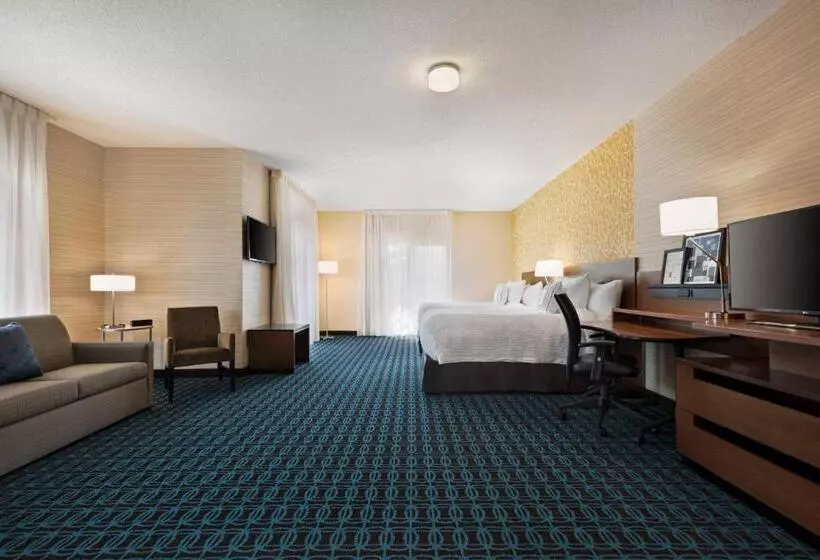 ホテル Fairfield Inn & Suites By Marriott Charlottesville Downtown/university Area