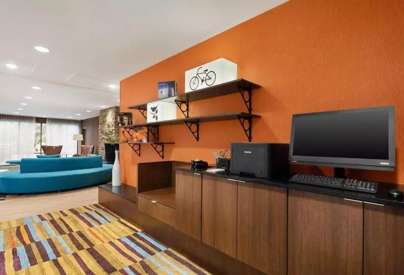 ホテル Fairfield Inn & Suites By Marriott Charlottesville Downtown/university Area