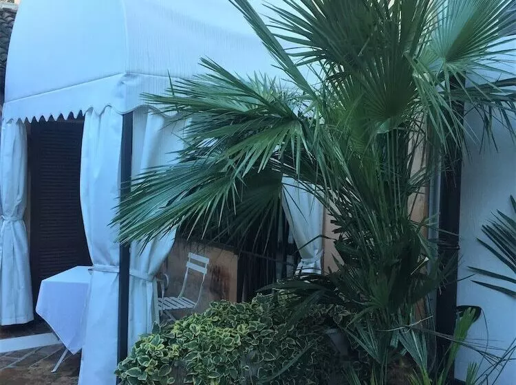 Aamiaismajoitus (B&B) Il Giardino Segreto