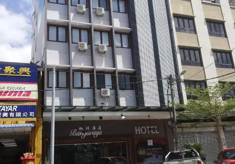 Hotelli Room V @ Jalan Sultanah Near Bus Stop Batu Pahat