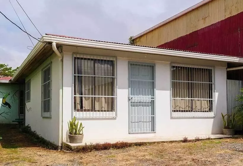 Aamiaismajoitus (B&B) Hostel Cattleya   Monteverde, Costa Rica
