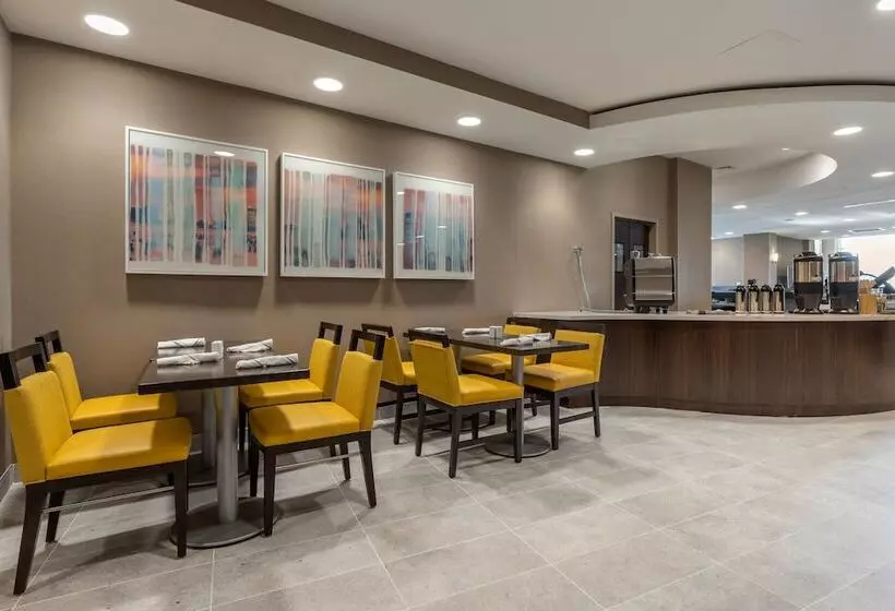 Cambria Hotel West Orange