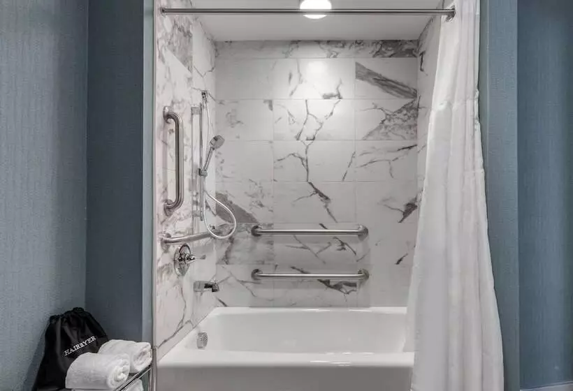 Cambria Hotel West Orange