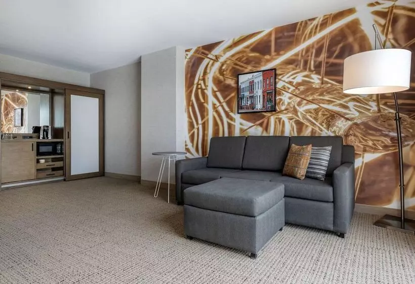 Cambria Hotel West Orange