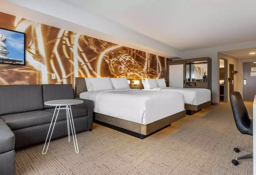 Cambria Hotel West Orange