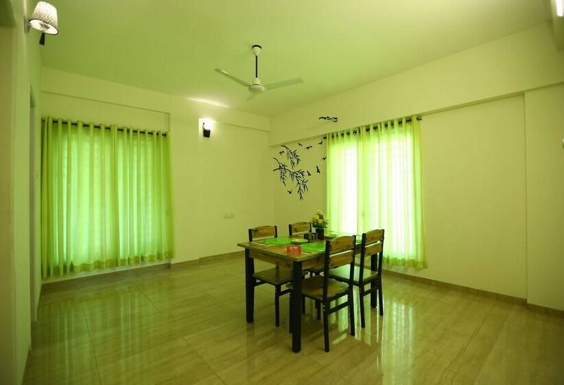 Hotel Oyo 2391 Greentree Serviced Apartment