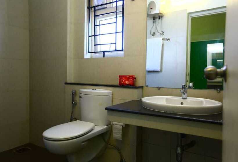 Hotel Oyo 2391 Greentree Serviced Apartment