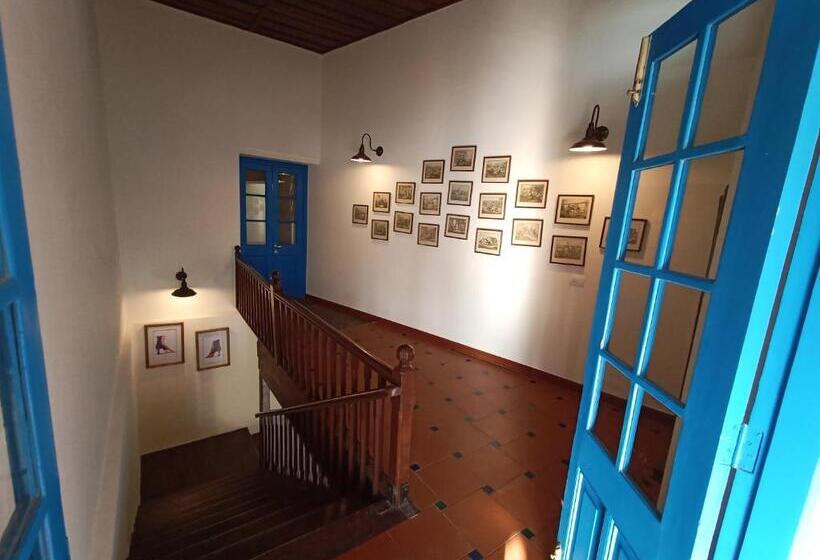 ホテル Pine Retreat Mallroad