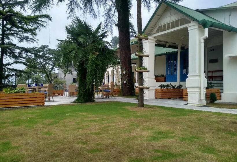 ホテル Pine Retreat Mallroad