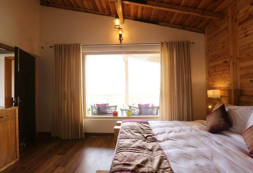 منتجع The Moksh Eco Inn