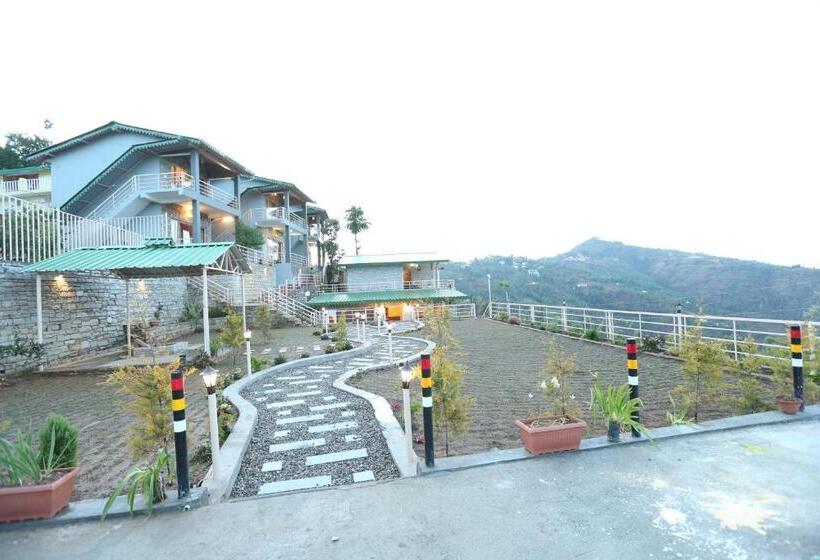 منتجع The Moksh Eco Inn