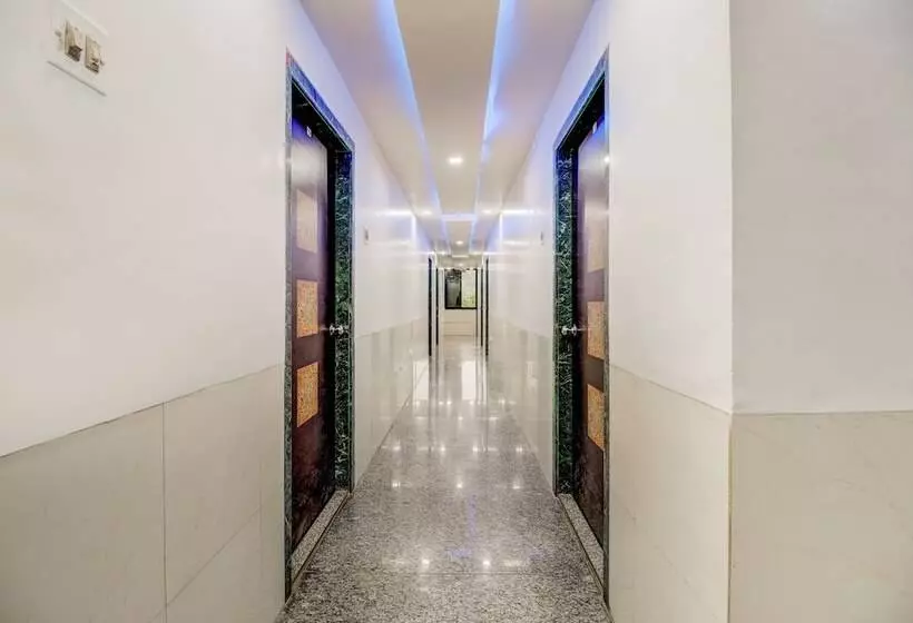 هتل Spot On 47255 Annakilly Tower Guest House