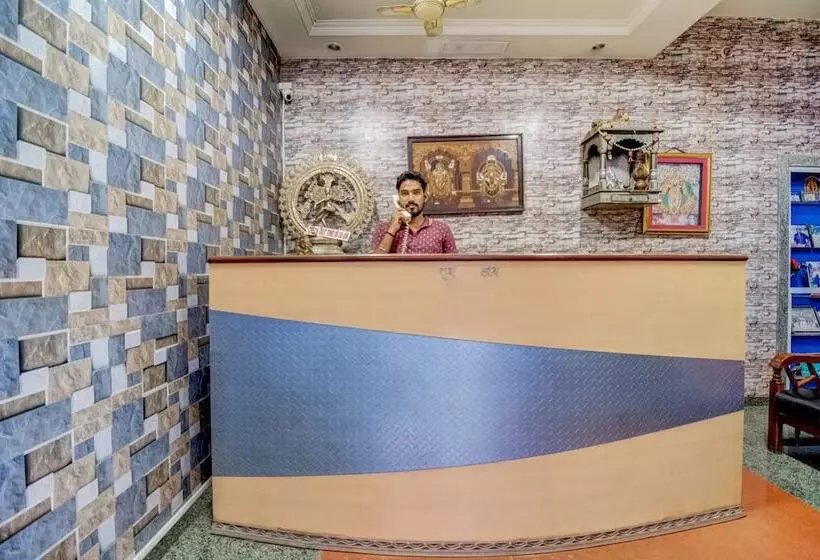 هتل Spot On 47255 Annakilly Tower Guest House