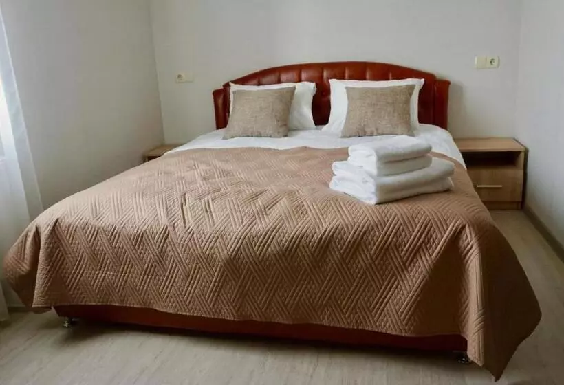 Hotelli Zhuliany City