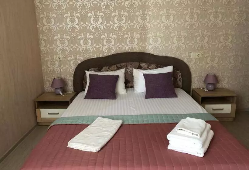 Hotelli Zhuliany City