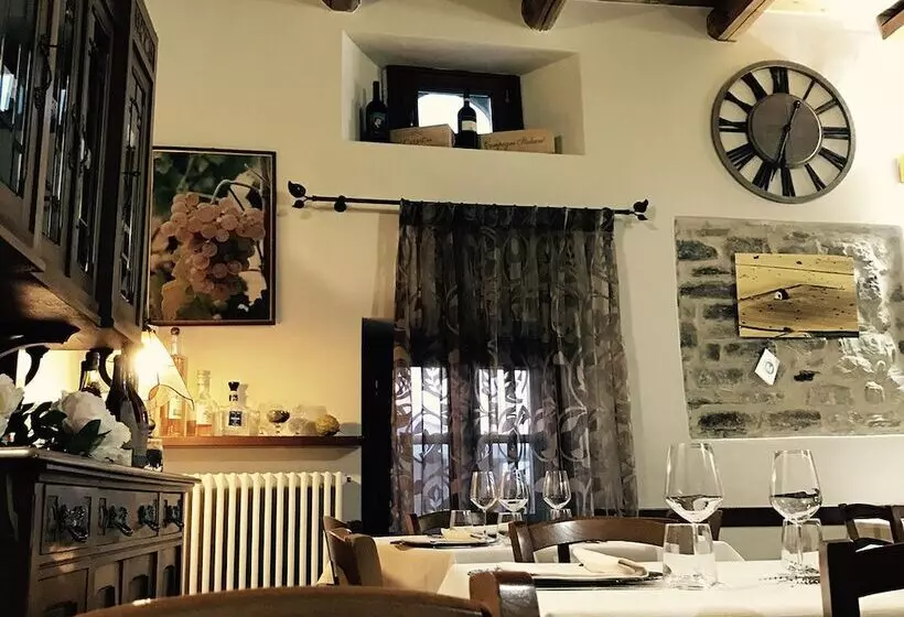 ホテル Albergo Del Bramante