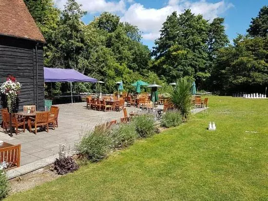 Alberg Bartons Mill Pub And Dining