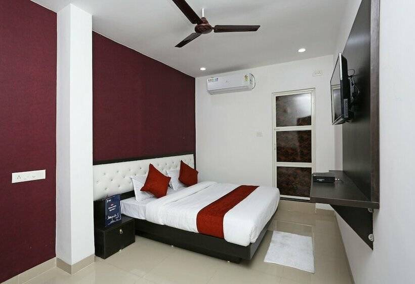 호텔 White Oak  And Restaurants