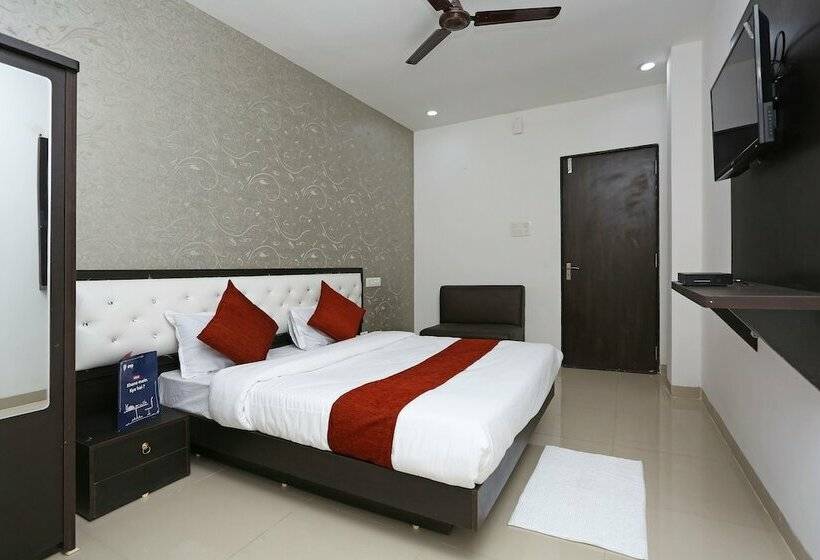 호텔 White Oak  And Restaurants