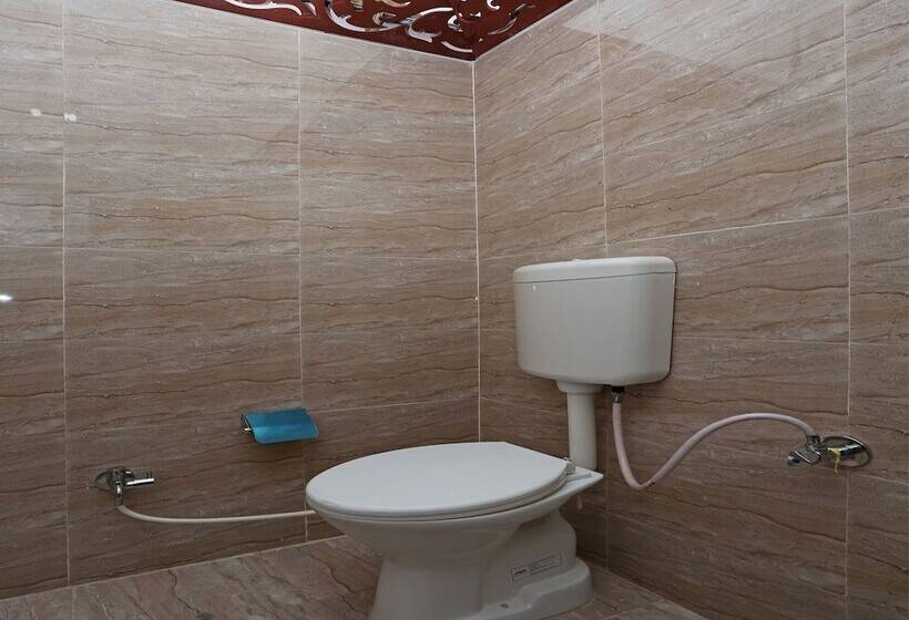 호텔 White Oak  And Restaurants