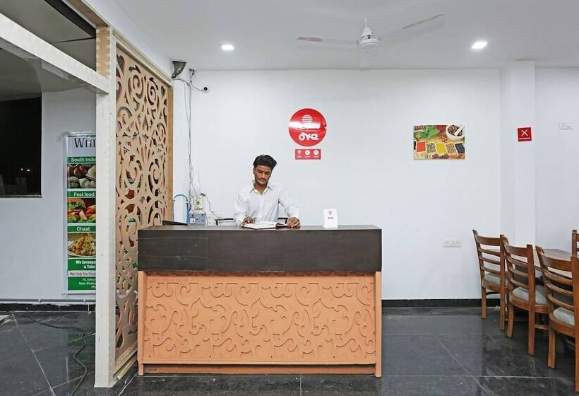 호텔 White Oak  And Restaurants