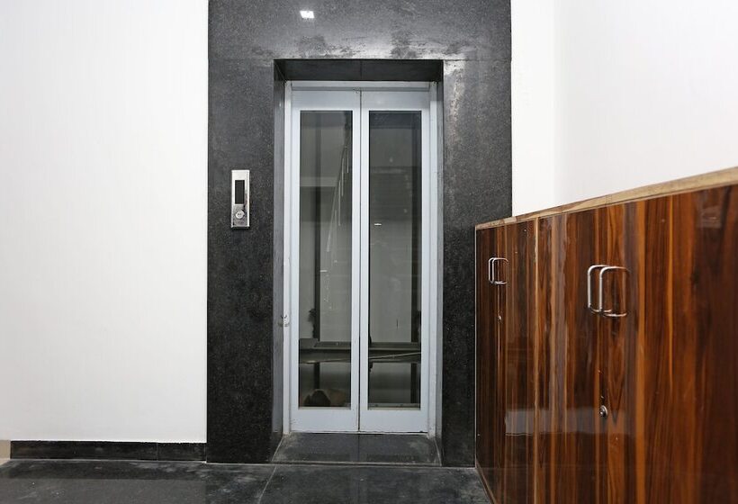 호텔 White Oak  And Restaurants