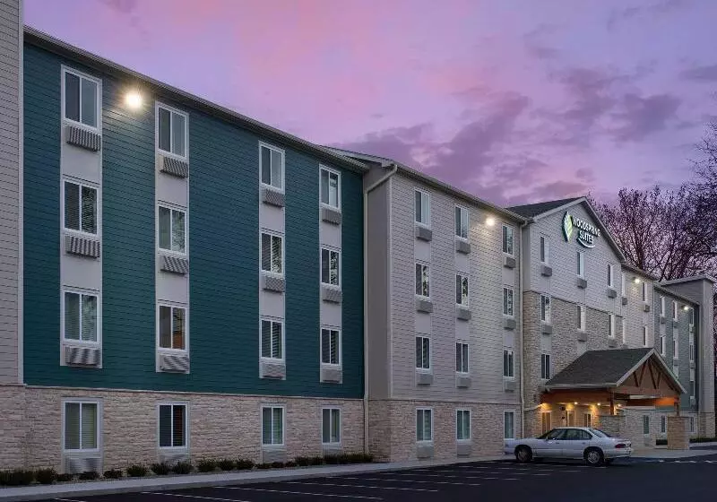 ホテル Woodspring Suites Naples